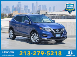 2022 Nissan Rogue Sport SV