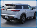 2022 Nissan Pathfinder S