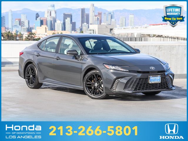 2025 Toyota Camry SE
